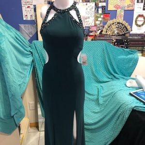 Hunter green David’s Bridal prom dress, size 6